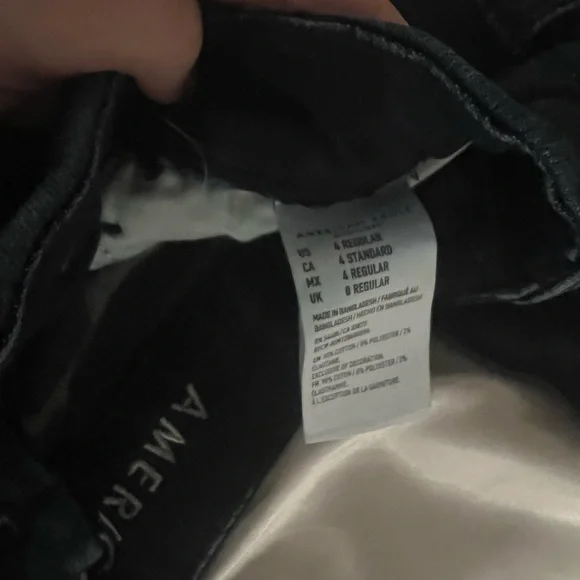 dark washed ripped with patches - Picture 2 of 3